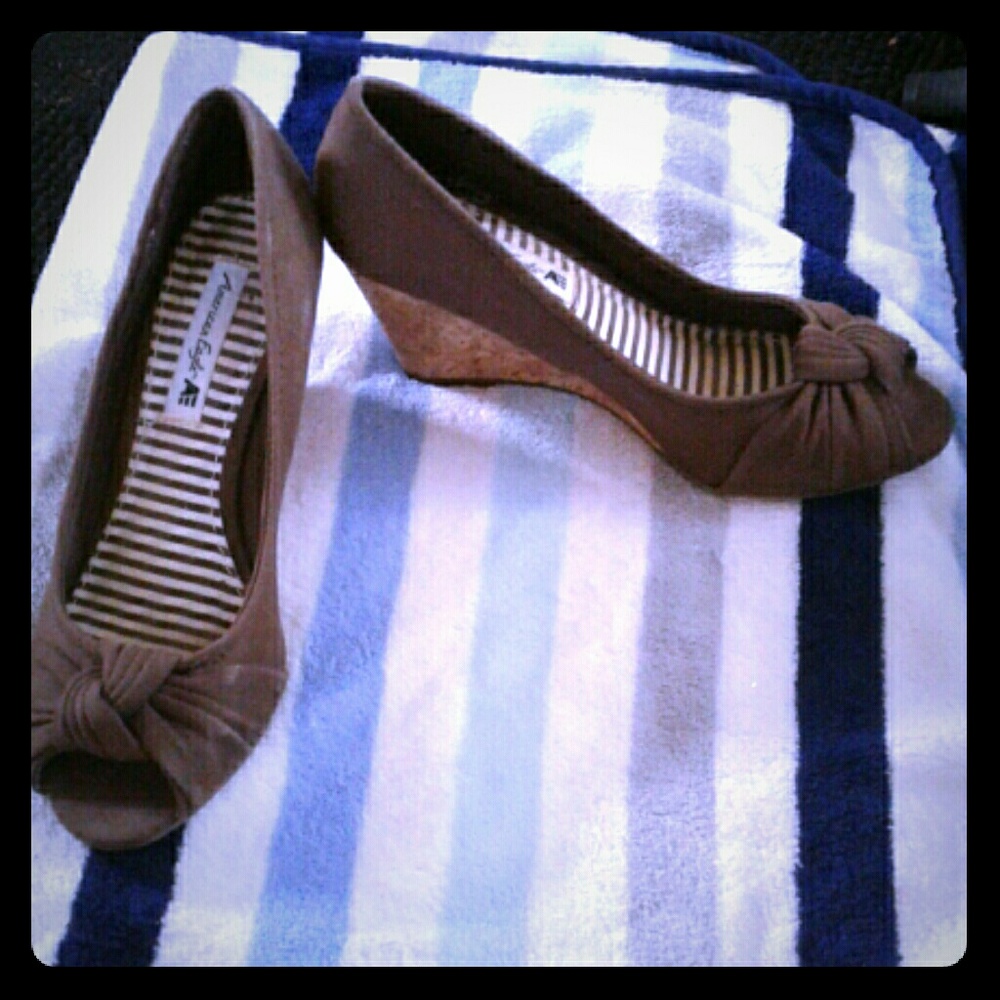 Brown wedges